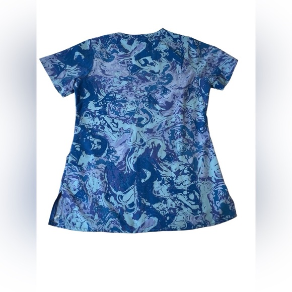 Carhartt Women’s size small blue patterned V neck scrub top nurse two pockets - Picture 2 of 7